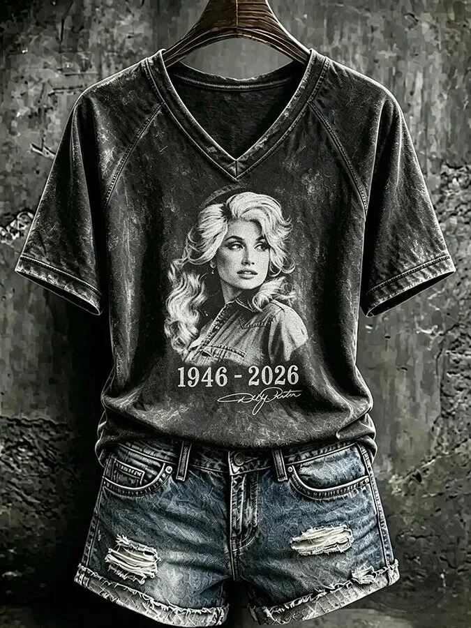 Dolly Parton Vintage Style Memorial Portrait Graphic Print T-Shirt
